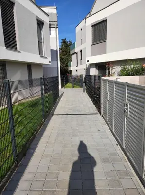 Das Gebäude in dem sich die Ferienwohnung befindet