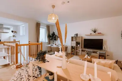 TV/Unterhaltungsangebot in der Unterkunft 90qm, 3 bedrooms, near Schönbrunn, balcony - Axara Housing