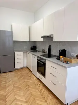 Küche/Küchenzeile in der Unterkunft Modernes Apartment in Karlsplatz Nähe 15