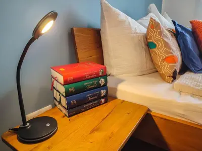Ein Bett oder Betten in einem Zimmer der Unterkunft Modernes Zimmer mit kostenlosem Parkplatz - LIMA Vermietung