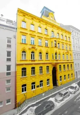 Das Gebäude in dem sich die Ferienwohnung befindet