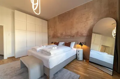 Ein Bett oder Betten in einem Zimmer der Unterkunft josef's home I Urban Living I Premium Apartment 04