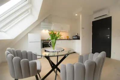 Küche/Küchenzeile in der Unterkunft Central, Stylish and Modern l JOS24
