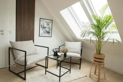 Ein Sitzbereich in der Unterkunft Central, Stylish and Modern l JOS24
