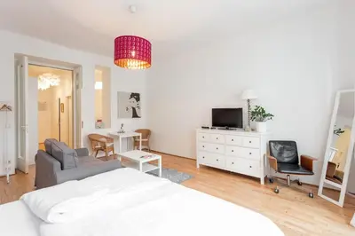 TV/Unterhaltungsangebot in der Unterkunft Sehr zentrales Stadtapartment - Nice Central City Apartment
