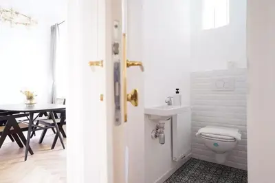 Ein Badezimmer in der Unterkunft 8 Minutes to Inner City I 5 Min walk to Metro I Wifi