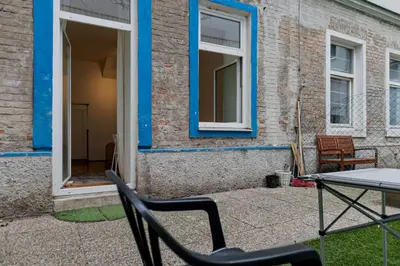 Das Gebäude in dem sich die Ferienwohnung befindet