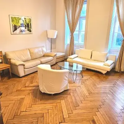 Sobieski Sigmund Freud Apartment