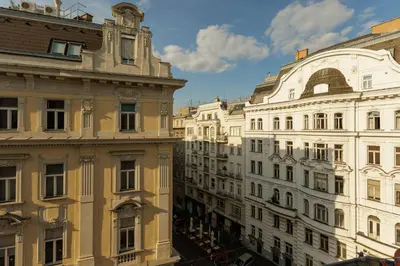 Das Gebäude in dem sich das Hotel befindet