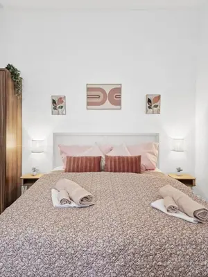 Ein Bett oder Betten in einem Zimmer der Unterkunft Nordwestbahn Apartments