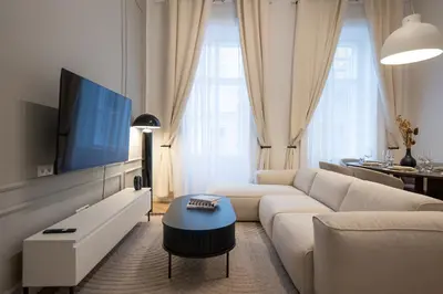 TV/Unterhaltungsangebot in der Unterkunft Stylish & Modern 90m2 Flat in Prime Location