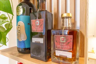 Getränke in der Unterkunft Apartment Vinothek