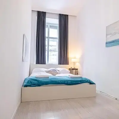 Trendy 1BR & 1LR Near Rennweg