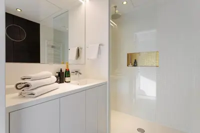 Ein Badezimmer in der Unterkunft Penthouse Loft with Skyline-View