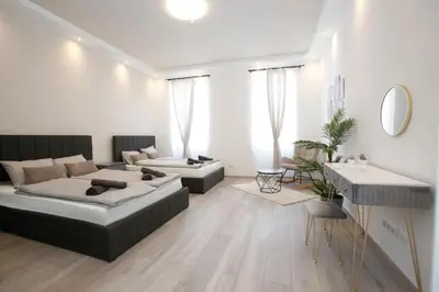 Ein Sitzbereich in der Unterkunft LUX Prime Suite Vienna with FREE parking and FAST Internet 600 MBits