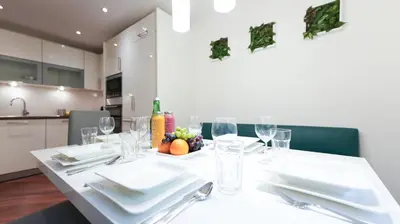 Küche/Küchenzeile in der Unterkunft Serviced Apartment Neuwaldegg