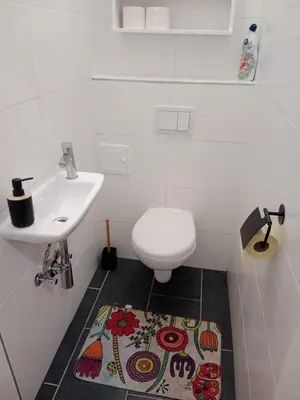 Ein Badezimmer in der Unterkunft Studioapartment Wien West - 15 minutes to Stephansdom and Schönbrunn