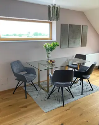 Ein Sitzbereich in der Unterkunft Ferienwohnung Weitblick