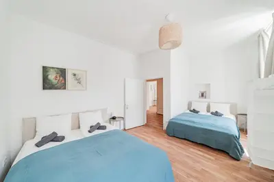 Ein Bett oder Betten in einem Zimmer der Unterkunft Central Two Room Apartment