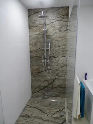 Ein Badezimmer in der Unterkunft Haus Dr Beirergasse