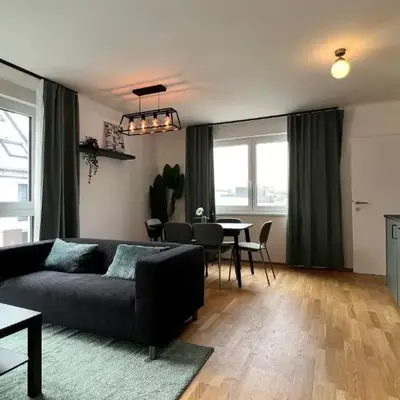 Moderne OG Wohnung inklusive Dachterrasse