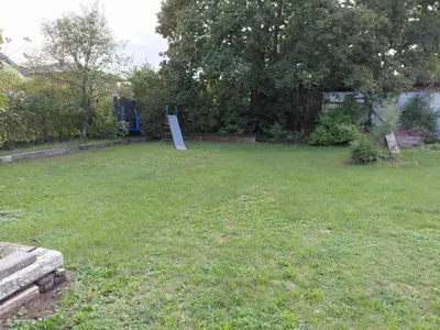 Ein Garten an der Unterkunft Ferienwohnung Schwartz