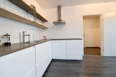 Küche/Küchenzeile in der Unterkunft Quiet city oasis for up to 5 guests