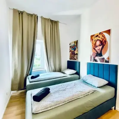 Private Rooms in Comfortable 4-Bedroom Apartment