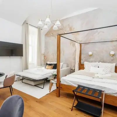 Roman style apartment near city centre