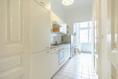 Küche/Küchenzeile in der Unterkunft Stylish 1BR Apartment in Vienna, City Center