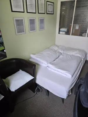 Ein Bett oder Betten in einem Zimmer der Unterkunft House with good connection
