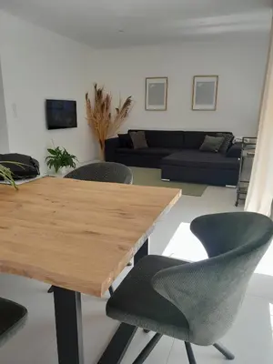 Ein Sitzbereich in der Unterkunft The Moment Luxury Suites