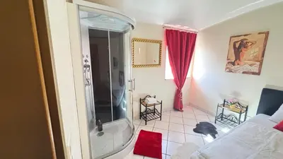 Ein Bett oder Betten in einem Zimmer der Unterkunft Stundenzimmer-sollenau - Mini Motel