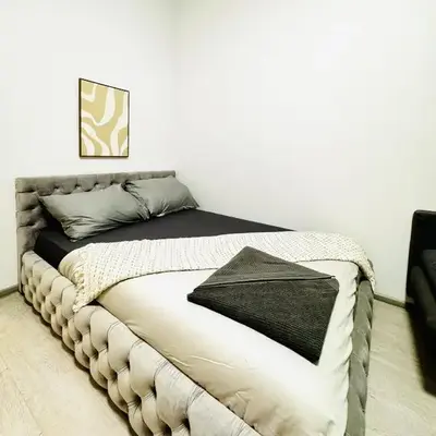 Studio with Kitchen