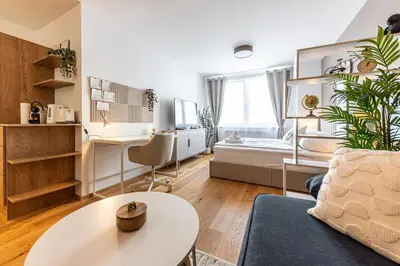Ein Sitzbereich in der Unterkunft Boho Vienna by JR City Apartments - Main station, Belvedere, City Center