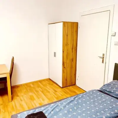 Cozy Apartment in Märzstraße Area MZ10