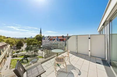 Ein Balkon oder eine Terrasse in der Unterkunft Limehome Vienna Hietzinger Hauptstraße