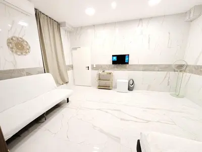Ein Bett oder Betten in einem Zimmer der Unterkunft Elegant Vienna Apartments in Prime Location Steps from Danube & Prater