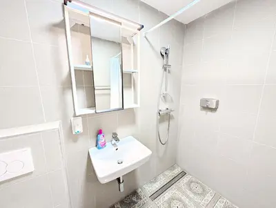 Ein Badezimmer in der Unterkunft Elegant Vienna Apartments in Prime Location Steps from Danube & Prater