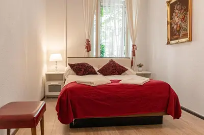 Grundriss der Unterkunft Comfortable 2BR Apt, Close to Belvedere Palace