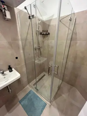 Ein Badezimmer in der Unterkunft Apartment Schönbrunn Kingsiz Bed