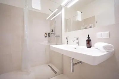 Ein Badezimmer in der Unterkunft High-End Studio in Elegant Condo