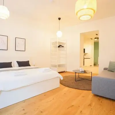 High-End Studio in Elegant Condo