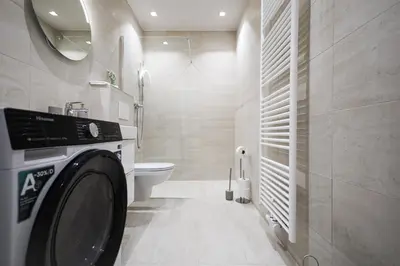 Ein Badezimmer in der Unterkunft BRAND NEW! Apartment Saphire - right near Schönbrunn Palace