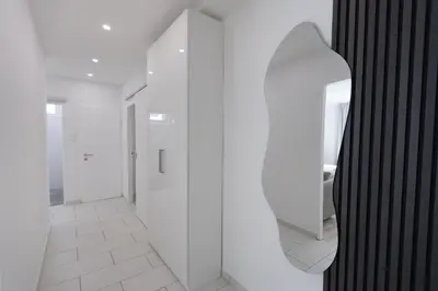 Grundriss der Unterkunft Modern 2 Bedrooms Apartment