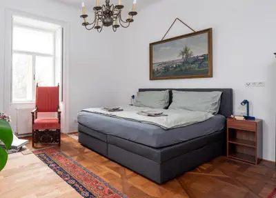 Ein Bett oder Betten in einem Zimmer der Unterkunft Small apartment with 24-hour check-in