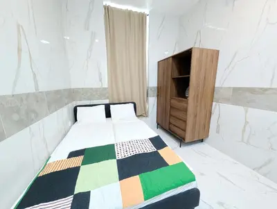 Ein Bett oder Betten in einem Zimmer der Unterkunft Elegant Vienna Apartments in Prime Location Steps from Danube & Prater YB4