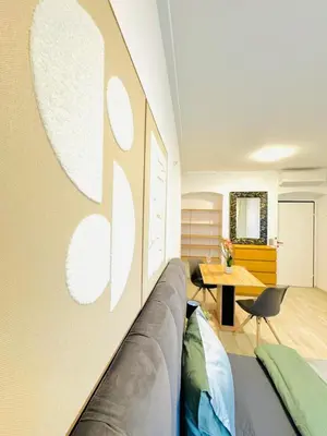 Grundriss der Unterkunft Private Rooms in Spacious 7-Bedroom Apartment, Prime Location
