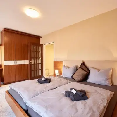 Experience Vintage Austrian Exclusive Apartment in the Heart of Vienna w Free Parking
