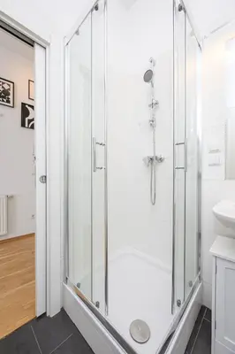 Ein Badezimmer in der Unterkunft Quiet & Comfortable Studio Apartment in Vienna